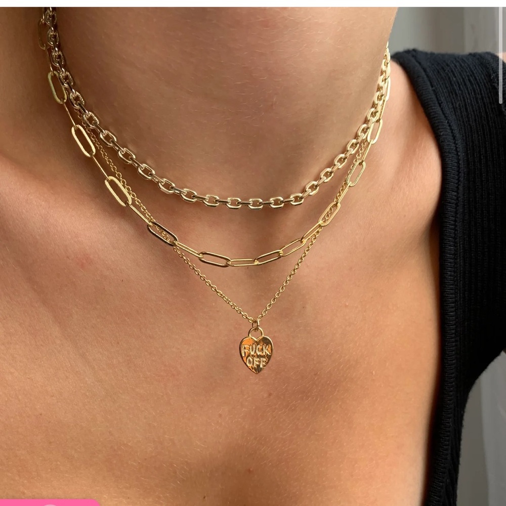 Evru jewelz necklace! brand new!